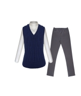 Комплект из синей жилетки, серых брюк и белой блузки