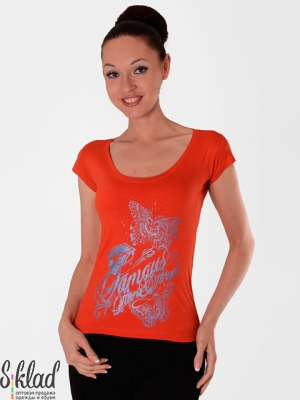 женская футболка приталенного кроя с серебристым принтом