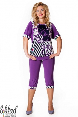 Костюм фиолетовый из бридж и блузки с коротким рукавом в морском стиле 