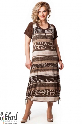 Платье длинное с круглым вырезом шоколадного цвета